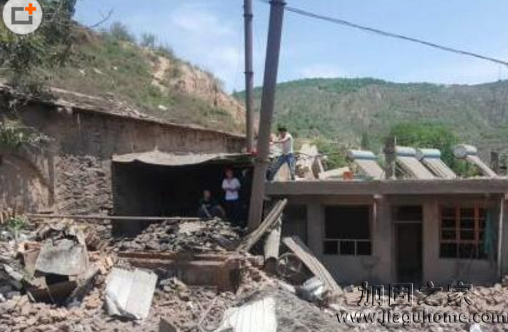 農(nóng)家鍋爐爆炸導致煙囪炸飛50米傷兩人，煙囪加固不可靠?