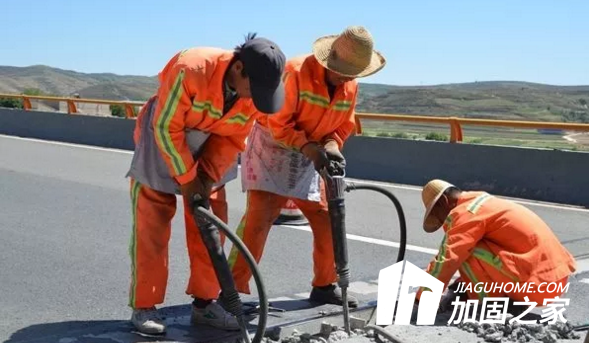 路面裂縫做結構加固