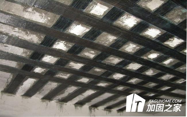 碳纖維布加固粘貼方法不同，加固的效果也不同